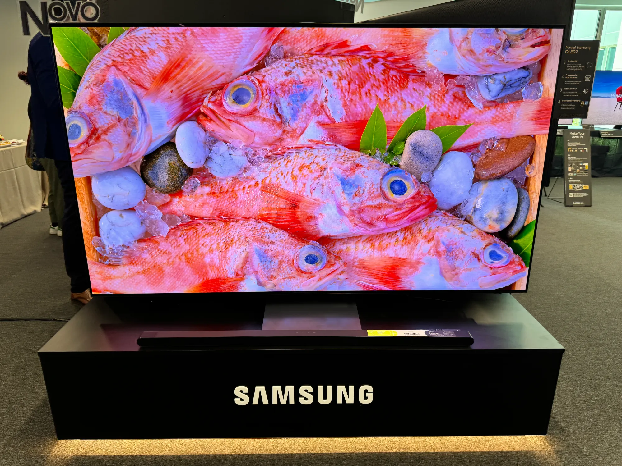 Samsung Soundbar Q990D conectada a uma TV Neo QLED da Samsung