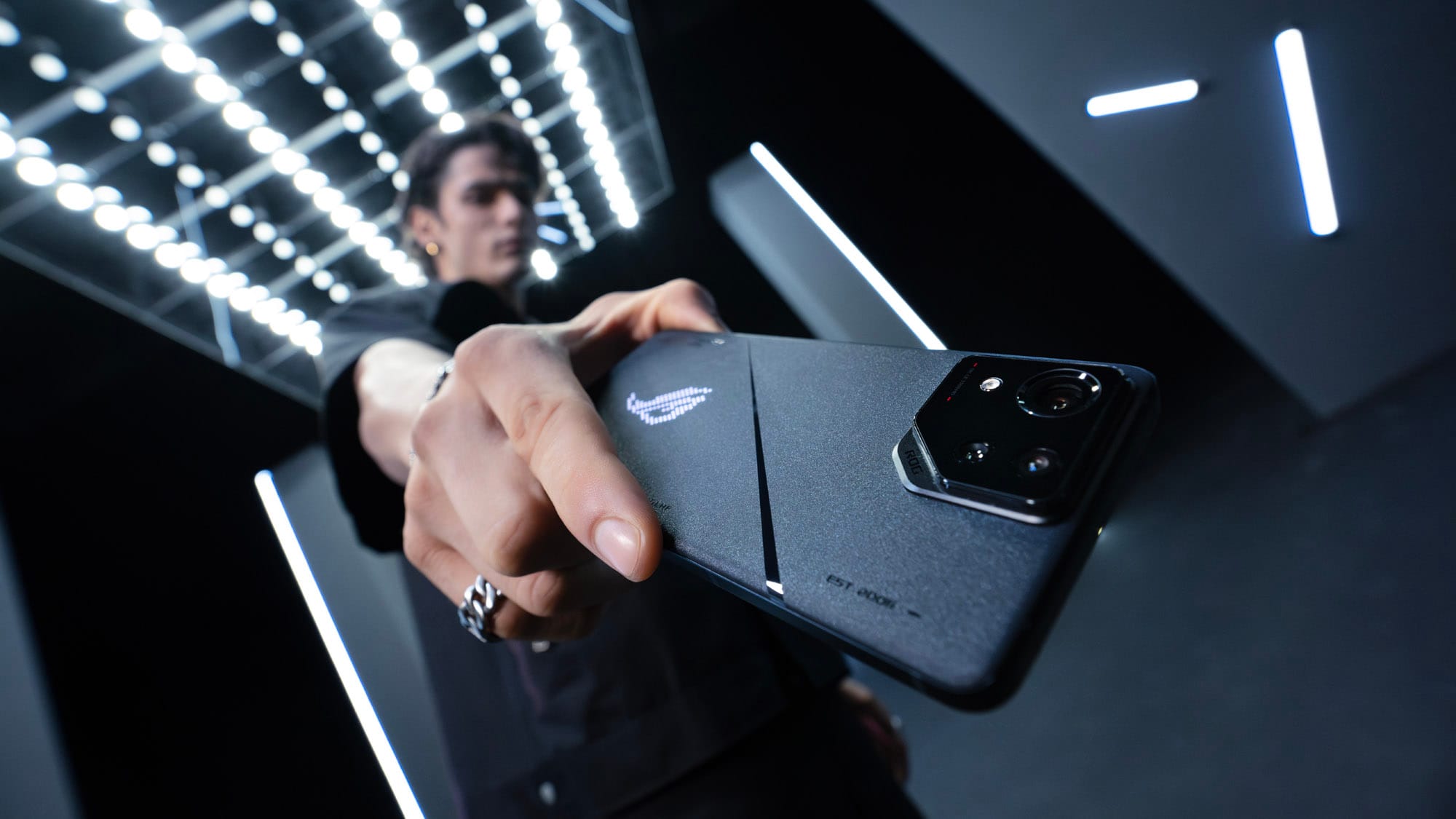 Asus ROG Phone 8 Pro