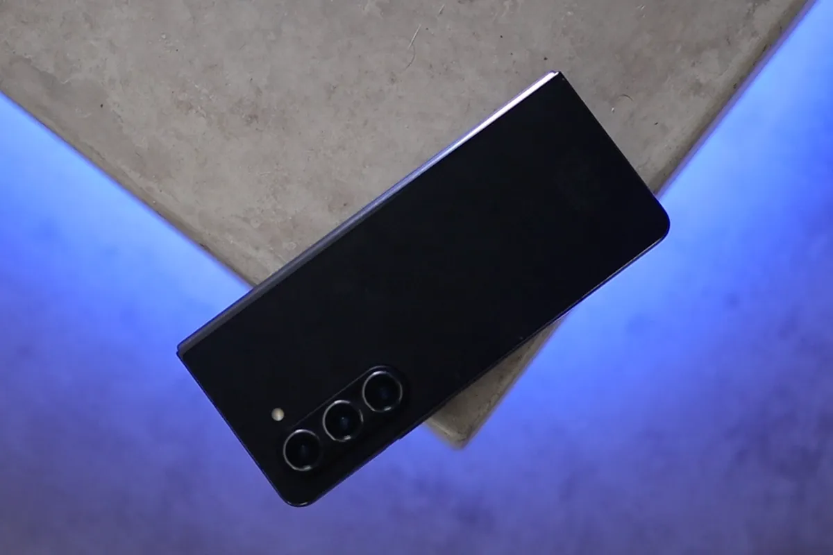 Samsung Galaxy ZFold 5 é o smartphone dobrável mais completo do mercado