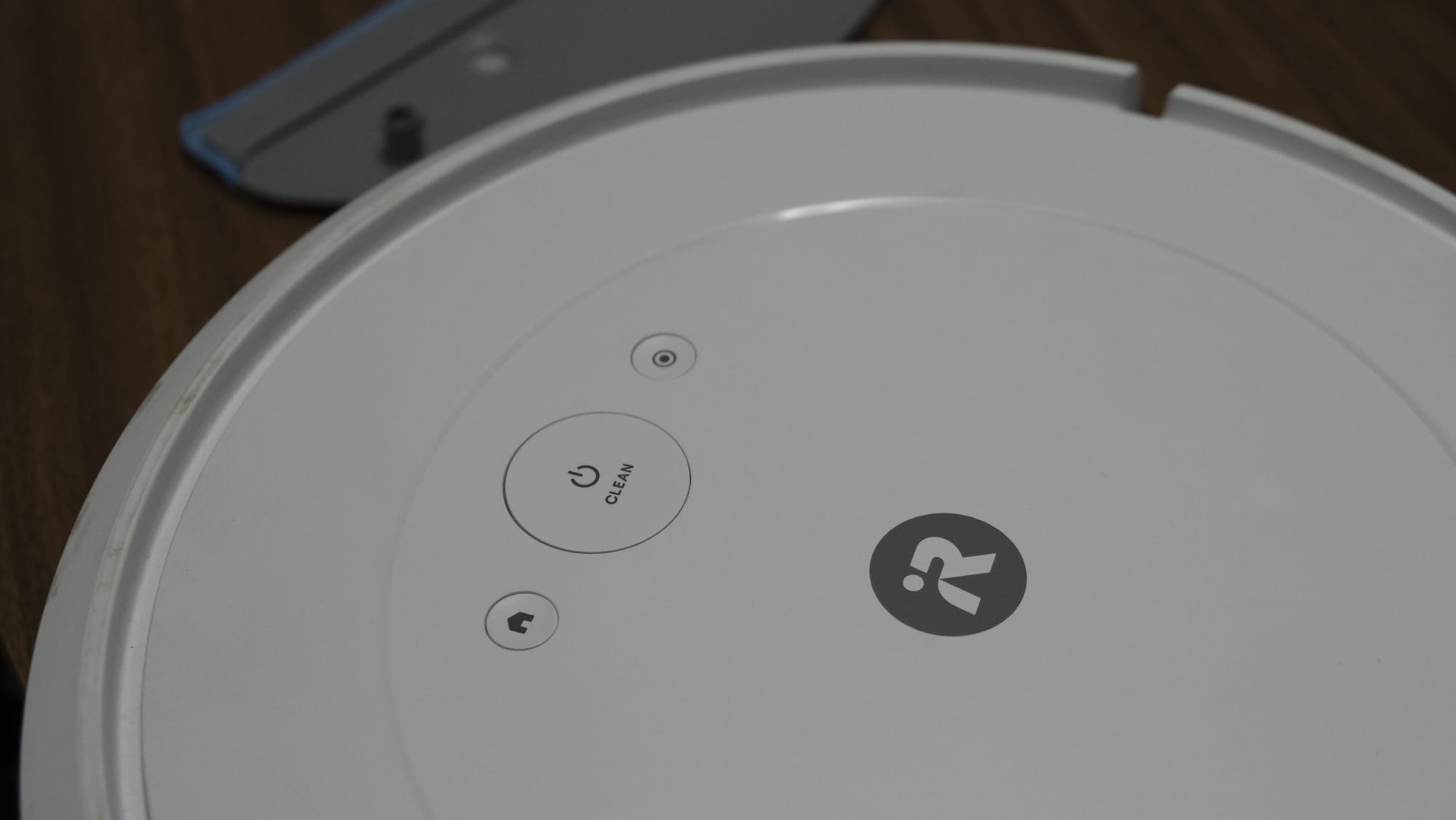 Roomba Combo 2 Essential  (Review): o tudo em um mais barato da iRobot