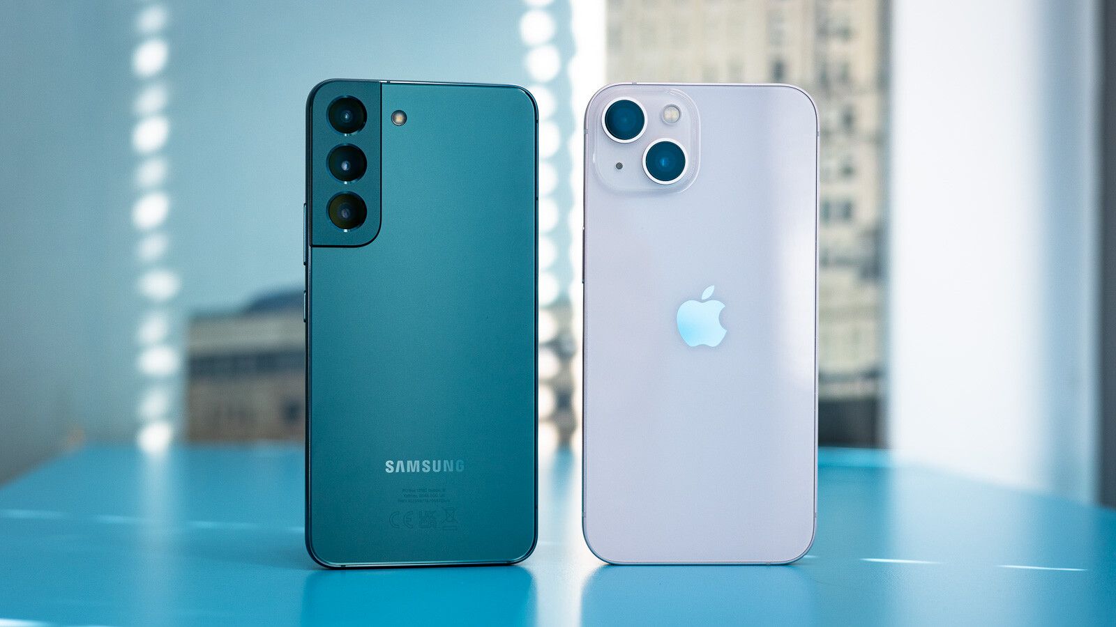 Samsung Galaxy S22 perde o seu valor de mercado três vezes mais rápido que o iPhone 13