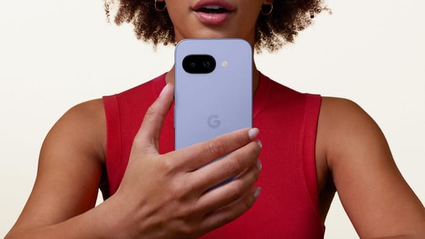 O Pixel 9a chegou sem a clássica barra da câmara. Descobre o porquê!